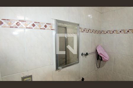 Casa à venda com 70m², 2 quartos e 2 vagasBanheiro