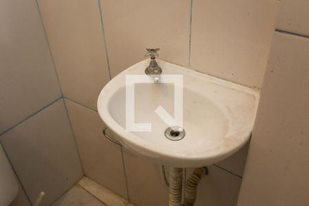 Casa para alugar com 40m², 1 quarto e 1 vaga Casa para alugar com 40m², 1 quarto e 1 vagaBanheiro