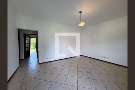 Sala de casa à venda com 3 quartos, 190m² em Cristo Rei, São Leopoldo