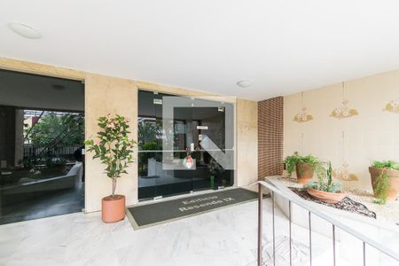 Apartamento à venda com 49m², 1 quarto e 1 vaga Apartamento à venda com 49m², 1 quarto e 1 vagaÁrea Comum - Portaria