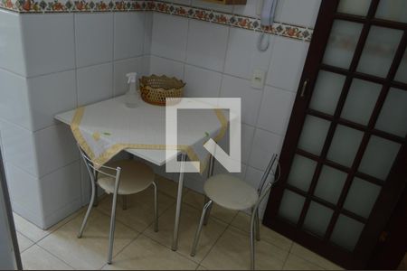 Apartamento para alugar com 152m², 3 quartos e 2 vagasCozinha