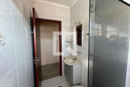 Casa para alugar com 200m², 3 quartos e 2 vagasBanheiro Social