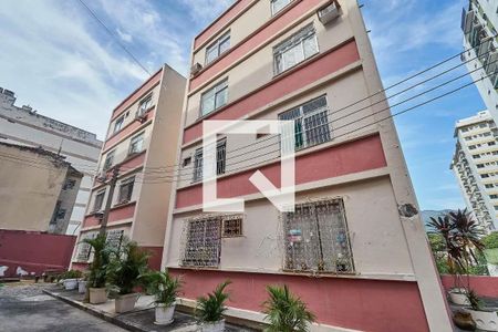 Apartamento à venda com 68m², 3 quartos e 1 vagaFachada