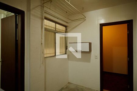 Apartamento à venda com 110m², 3 quartos e 1 vagaÁrea de Serviço