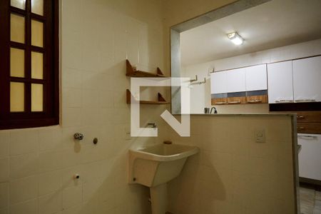 Apartamento à venda com 110m², 3 quartos e 1 vagaÁrea de Serviço