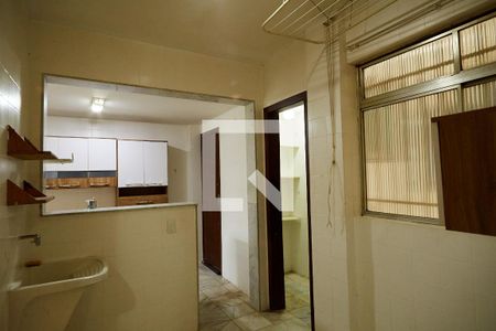 Apartamento à venda com 110m², 3 quartos e 1 vagaÁrea de Serviço