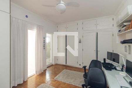 Casa à venda com 500m², 4 quartos e 3 vagasQuarto 2 - Suíte