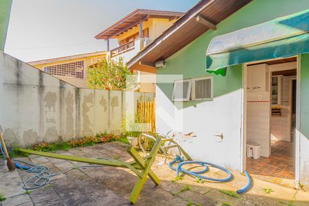 Casa à venda com 100m², 3 quartos e 1 vagaQuintal
