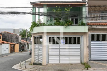 Casa à venda com 240m², 3 quartos e 3 vagasFachada