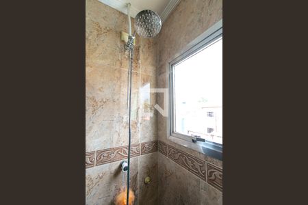 Casa à venda com 240m², 3 quartos e 3 vagasChuveiro - Suíte 1