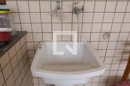 Casa à venda com 240m², 3 quartos e 3 vagasÁrea de Serviço