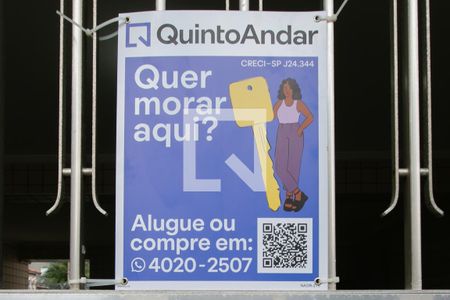 Casa à venda com 240m², 3 quartos e 3 vagasPlaquinha