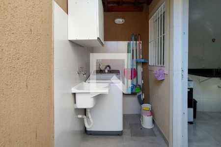 Casa de condomínio para alugar com 47m², 2 quartos e 1 vagaÁrea de Serviço