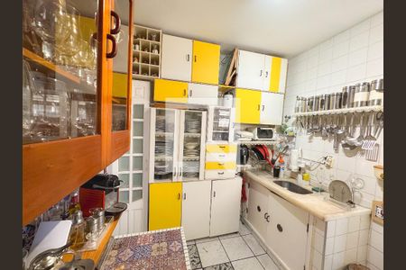 Apartamento à venda com 92m², 2 quartos e sem vaga Apartamento à venda com 92m², 2 quartos e sem vagaCozinha