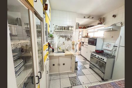 Apartamento à venda com 92m², 2 quartos e sem vaga Apartamento à venda com 92m², 2 quartos e sem vagaCozinha