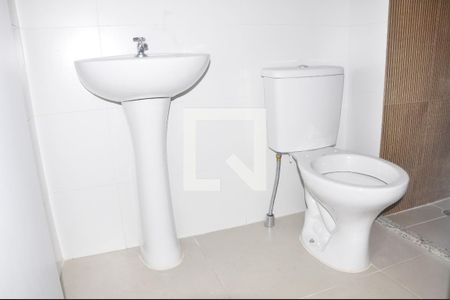 Apartamento à venda com 58m², 2 quartos e 1 vagaDetalhe - Banheiro Social