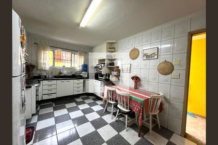 Casa à venda com 163m², 3 quartos e 2 vagasCozinha