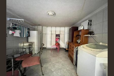 Casa à venda com 163m², 3 quartos e 2 vagasÁrea de Serviço