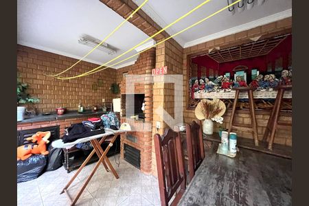 Casa à venda com 163m², 3 quartos e 2 vagasChurrasqueira