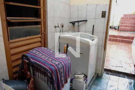 Casa à venda com 171m², 2 quartos e 2 vagasLavanderia