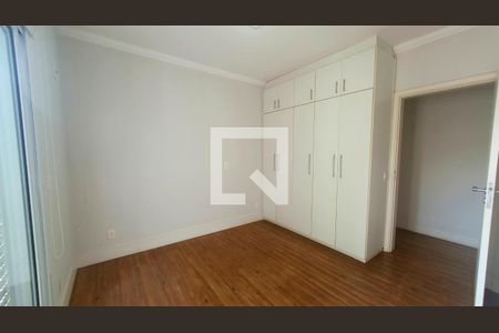 Casa de condomínio para alugar com 400m², 3 quartos e 4 vagasQuarto 2