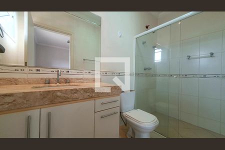 Casa de condomínio para alugar com 400m², 3 quartos e 4 vagasBanheiro 6