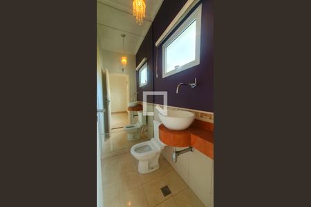 Casa de condomínio para alugar com 400m², 3 quartos e 4 vagasBanheiro