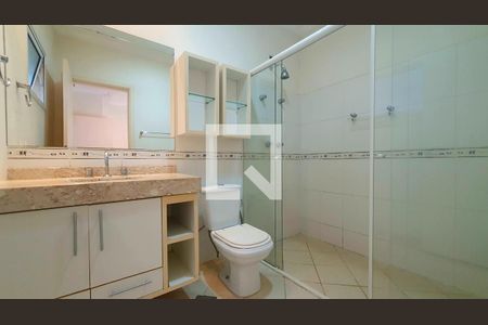 Casa de condomínio para alugar com 400m², 3 quartos e 4 vagasBanheiro 3