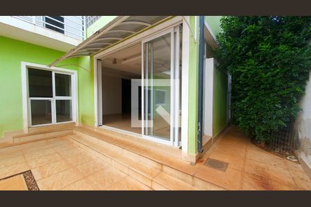 Casa de condomínio para alugar com 400m², 3 quartos e 4 vagasÁrea comum