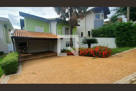 Casa de condomínio para alugar com 400m², 3 quartos e 4 vagasFrente da Casa
