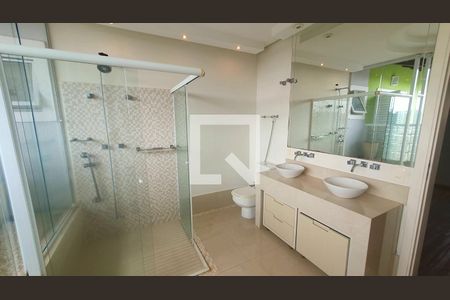 Casa de condomínio para alugar com 400m², 3 quartos e 4 vagasBanheiro 4