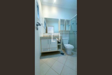 Casa de condomínio para alugar com 400m², 3 quartos e 4 vagasBanheiro 3