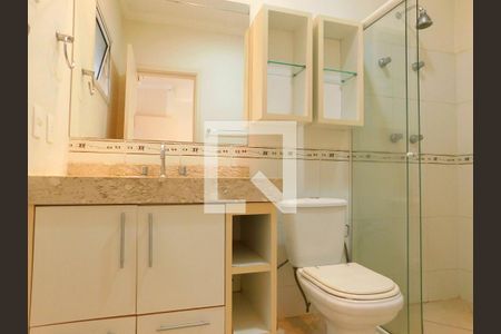 Casa de condomínio para alugar com 400m², 3 quartos e 4 vagasBanheiro  3