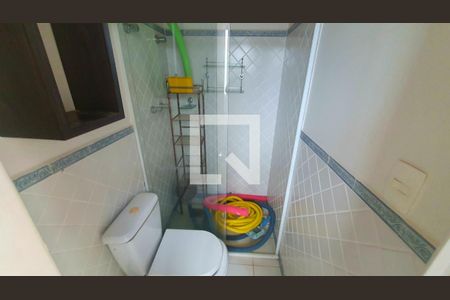 Casa de condomínio para alugar com 400m², 3 quartos e 4 vagasBanheiro 2