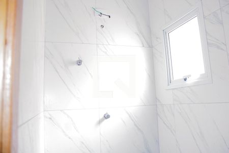 Casa à venda com 56m², 2 quartos e 2 vagasBanheiro da Suíte 1