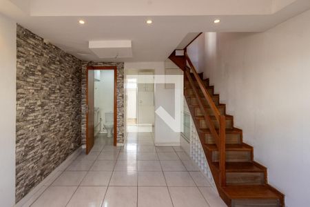 Sala  de casa de condomínio à venda com 3 quartos, 64m² em Hípica, Porto Alegre