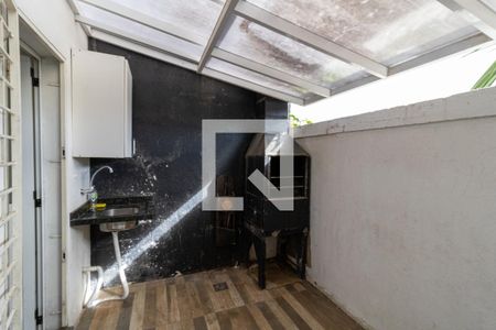 Casa de condomínio à venda com 64m², 3 quartos e 1 vaga Casa de condomínio à venda com 64m², 3 quartos e 1 vagaÁrea de serviço