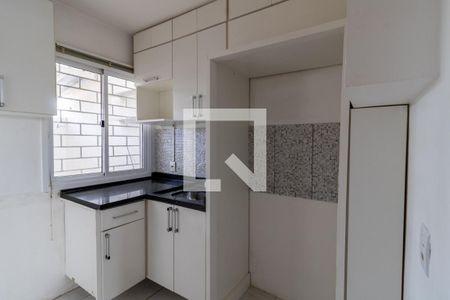 Cozinha  de casa de condomínio à venda com 3 quartos, 64m² em Hípica, Porto Alegre