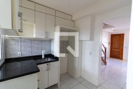 Cozinha  de casa de condomínio à venda com 3 quartos, 64m² em Hípica, Porto Alegre