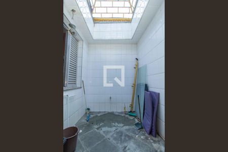 Casa à venda com 157m², 3 quartos e 6 vagas Casa à venda com 157m², 3 quartos e 6 vagasjardim de inverno