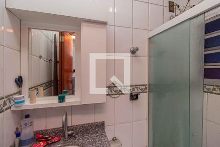 Casa à venda com 157m², 3 quartos e 6 vagas Casa à venda com 157m², 3 quartos e 6 vagasBanheiro da garagem