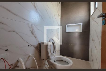 Casa à venda com 98m², 3 quartos e 3 vagasBanheiro