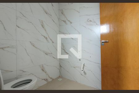 Casa à venda com 98m², 3 quartos e 3 vagasBanheiro da suíte