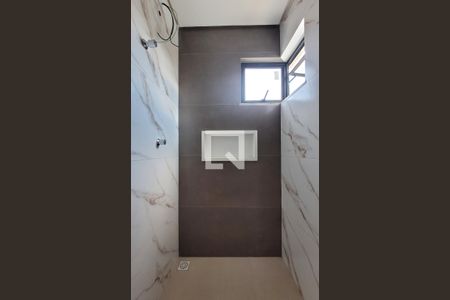 Casa à venda com 98m², 3 quartos e 3 vagasBanheiro da suíte