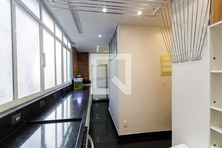 Apartamento à venda com 142m², 3 quartos e 2 vagas Apartamento à venda com 142m², 3 quartos e 2 vagasÁrea de Serviço