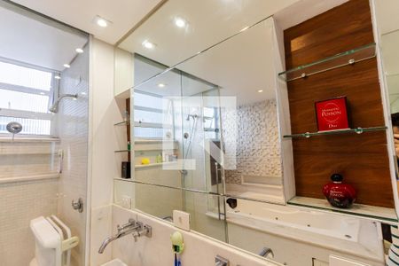 Apartamento à venda com 142m², 3 quartos e 2 vagas Apartamento à venda com 142m², 3 quartos e 2 vagasBanheiro da Suíte