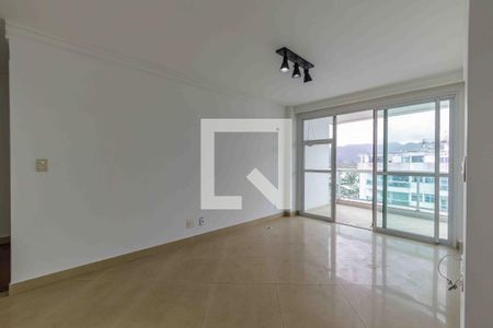 Apartamento à venda com 133m², 2 quartos e 3 vagasSala