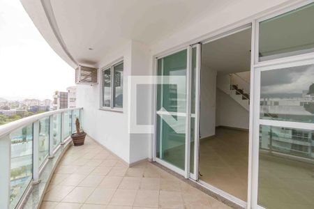 Apartamento à venda com 133m², 2 quartos e 3 vagasVaranda