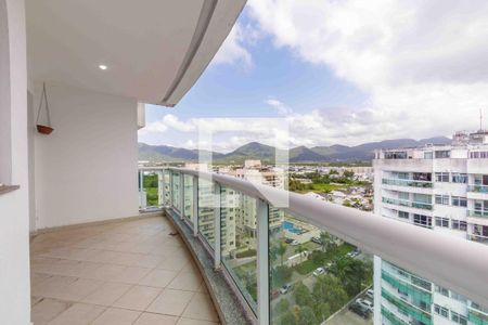 Apartamento à venda com 133m², 2 quartos e 3 vagasVaranda