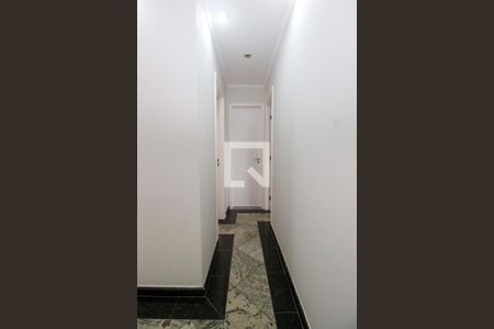 Corredor de apartamento para alugar com 2 quartos, 59m² em Vila Suzana, São Paulo